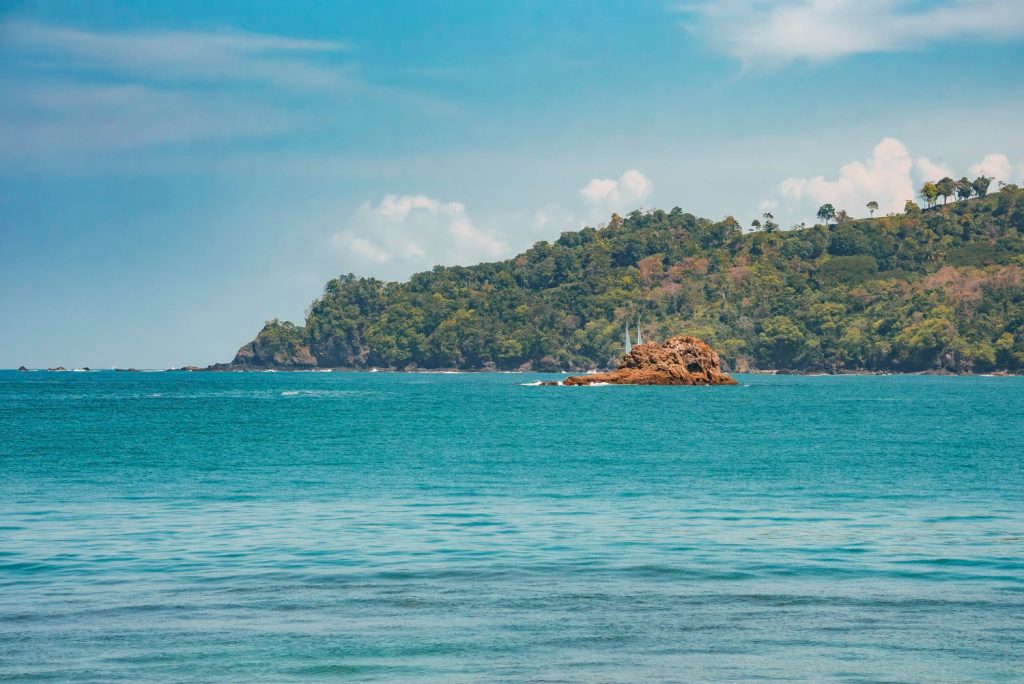 sail for a Costa Rica getaway